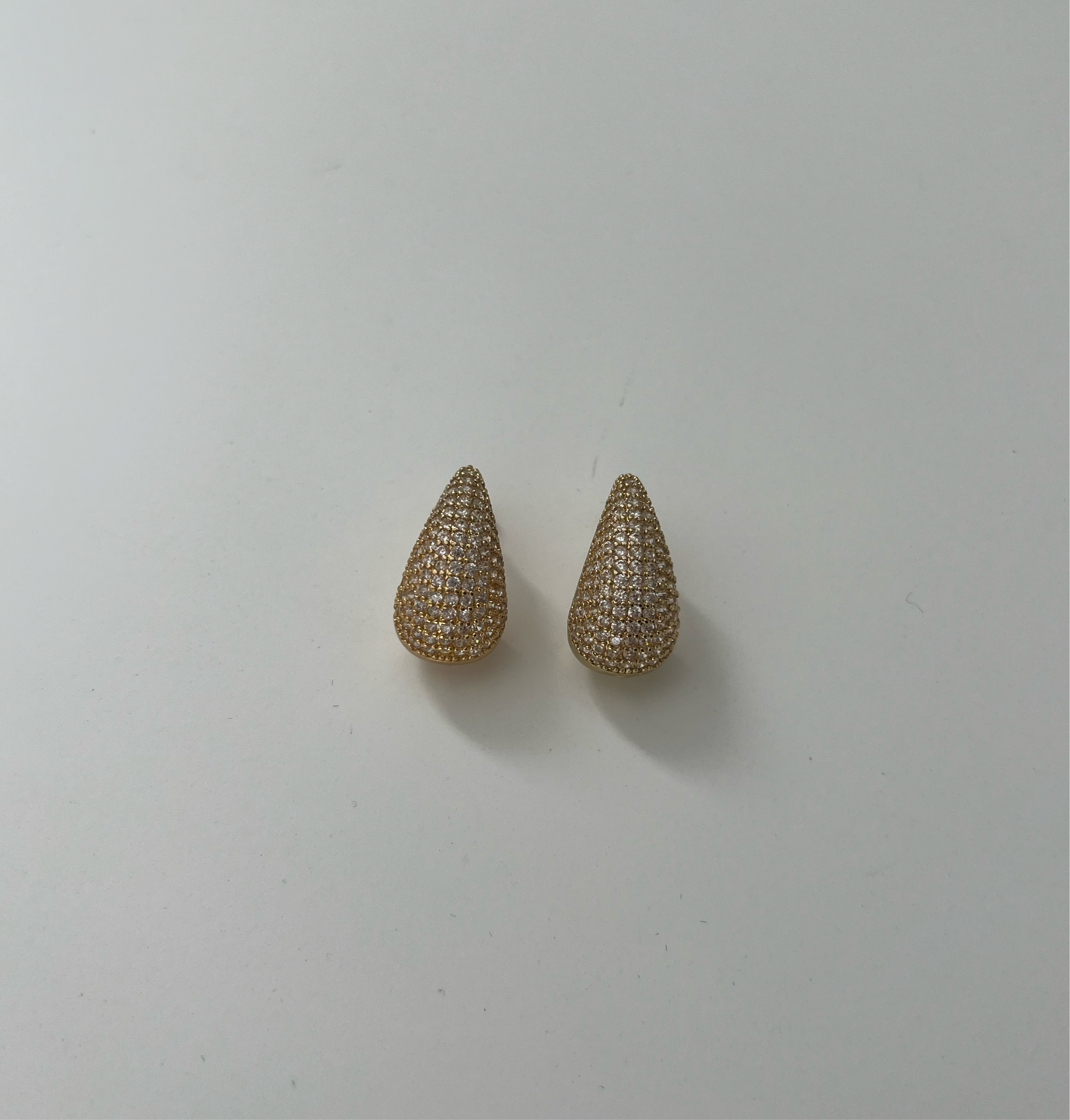 Teardrop earrings